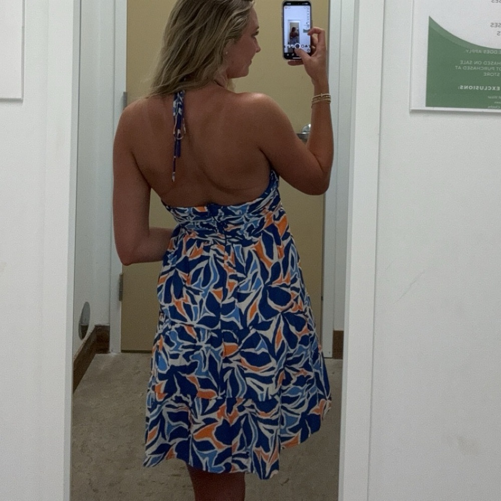 Dress - Picture 6 of 7